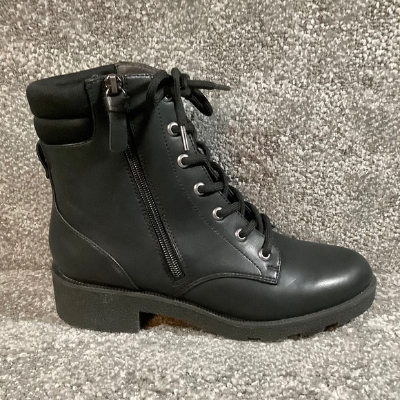 Dr. Scholl's Shoes - Like new Dr Scholls high ankle combat boots TAYLOR black lace up zip up Sz 7M